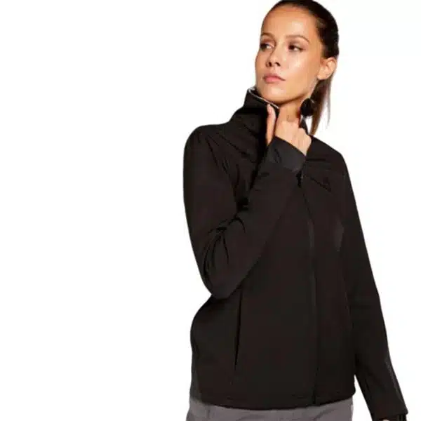 Casaca softshell montaña y trekking Boriken