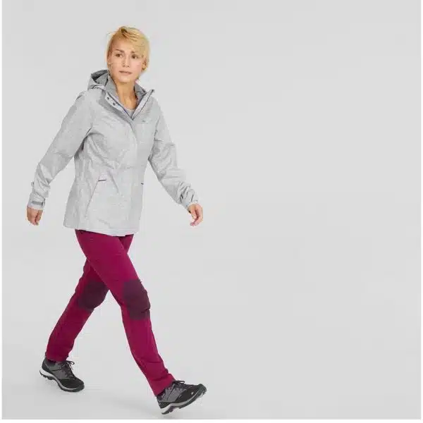CHAQUETA IMPERMEABLE MONTAÑA Y SENDERISMO MUJER QUECHUA MH100 GRIS CLARO - Imagen 4