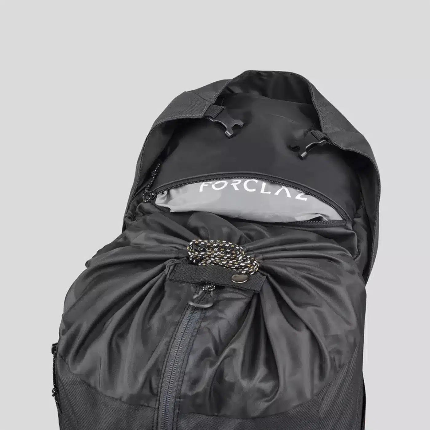 MOCHILA DE MONTAÑA Y TREKKING 50L FORCLAZ TREK100 EASYFIT, FUNDA IMPERMEABLE - 50L - Imagen 10