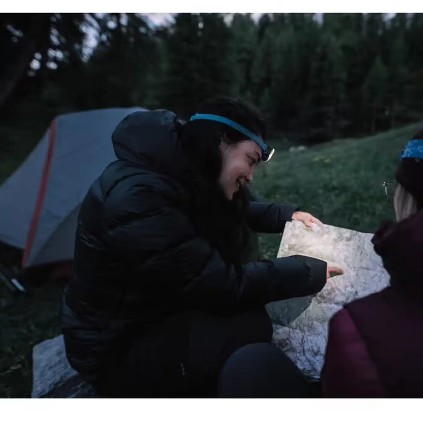 Linterna Frontal 100Lúm V500 Recargable USB Forclaz - Imagen 6