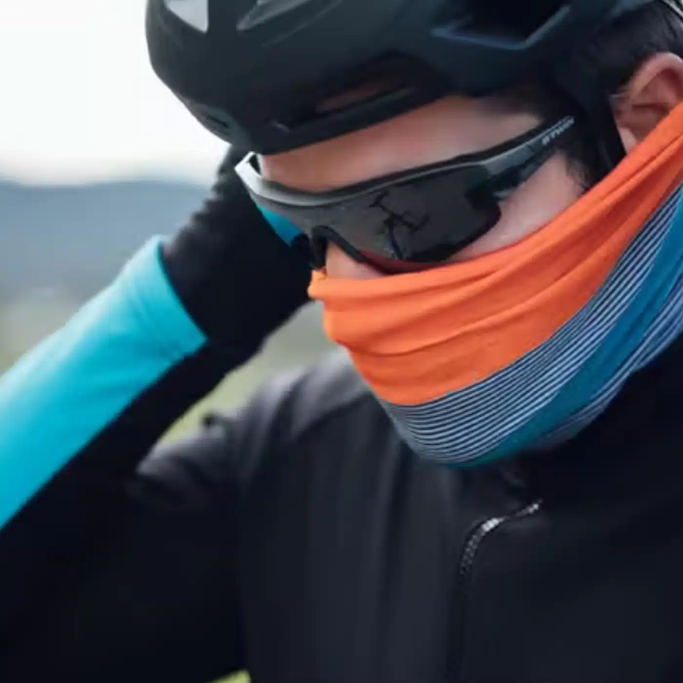 Braga cuello trekking y ciclismo Van Rysel ROADR 100 negro / gris - Imagen 2