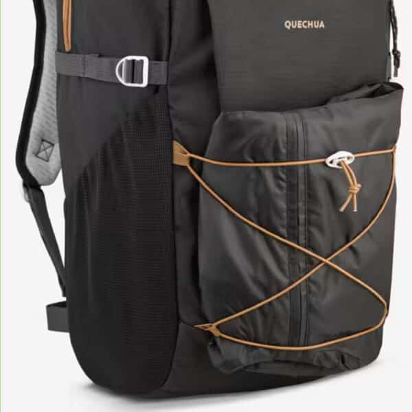Mochila de montaña y senderismo 30L Quechua NH100. Equipaje de mano
