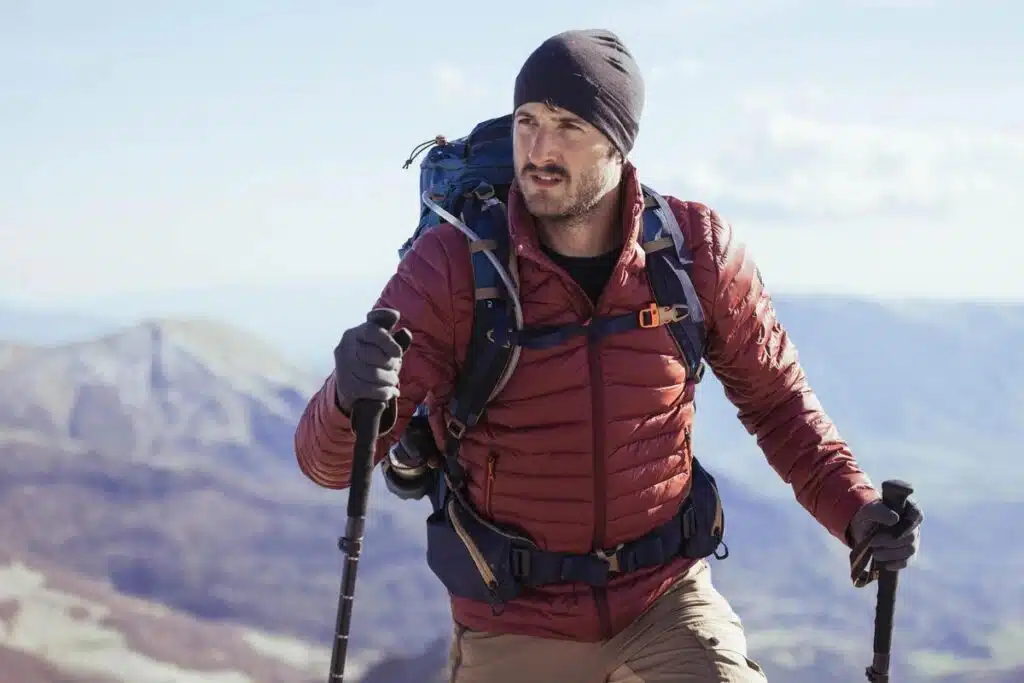 como elegir la tercera capa o chaquetas para tus aventuras al aire libre