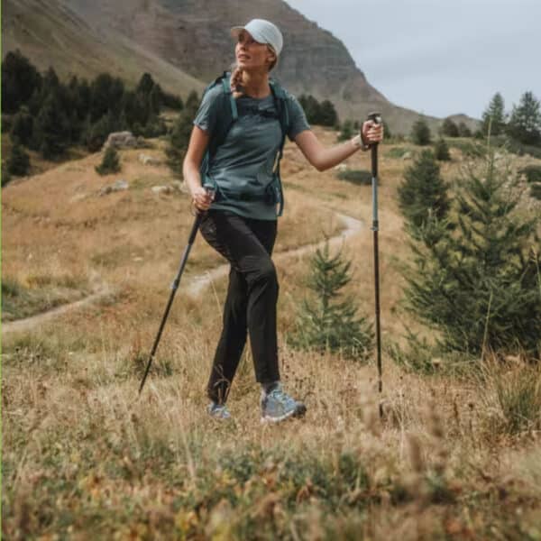 Pantalón de trekking Mujer Quechua MH500 negro