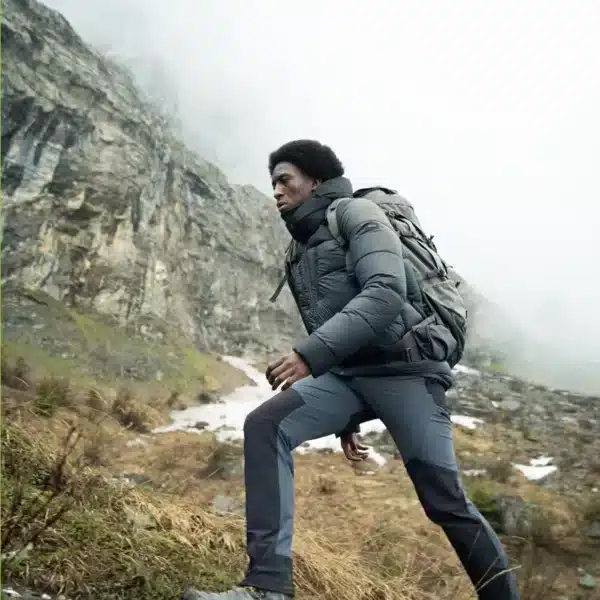 Pantalón de trekking resistente y cortaviento Hombre MT900 Forclaz
